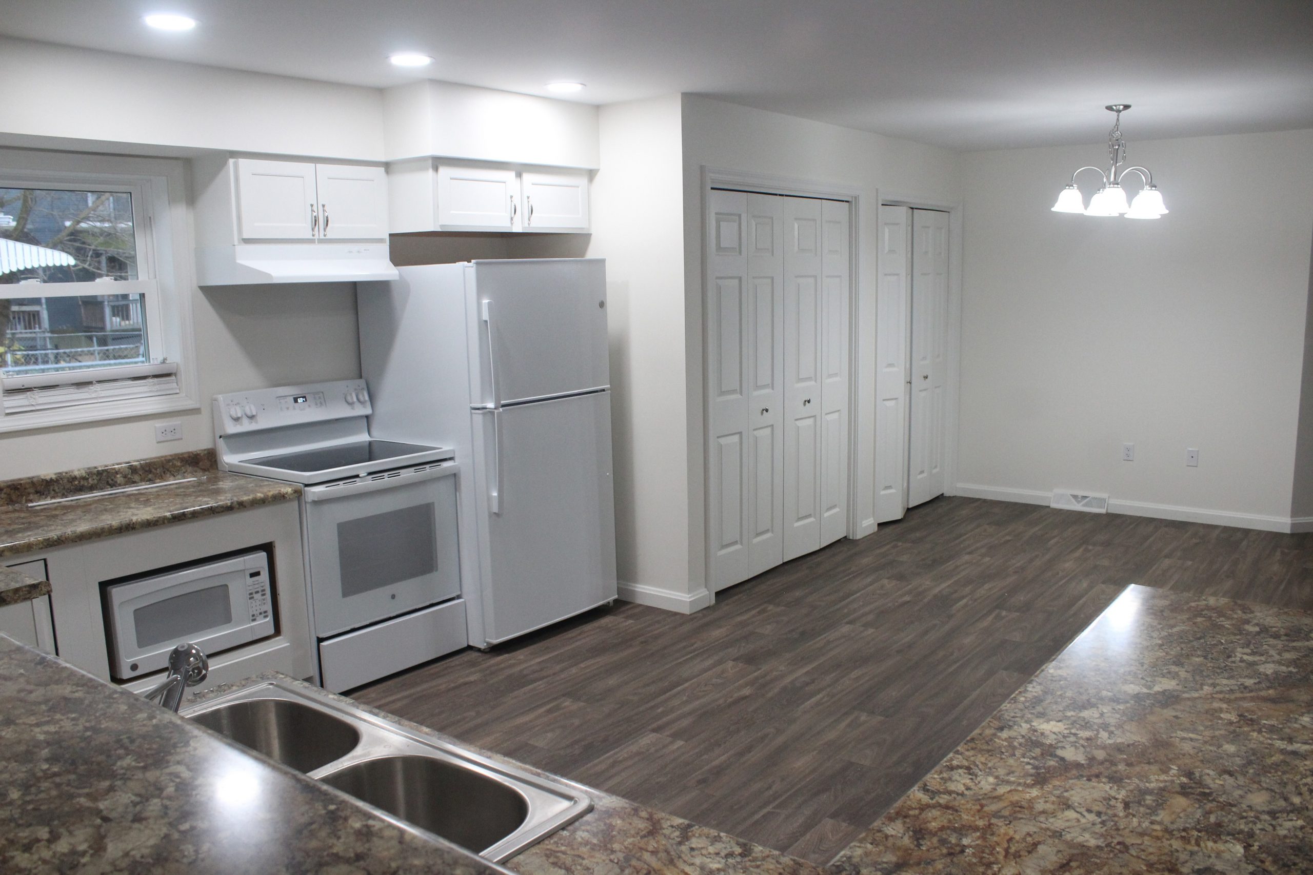 Small Homes, kitchen